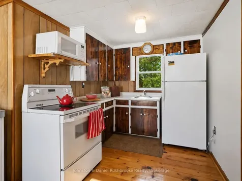 1020 Gordonier Lk Road Private Bracebridge ON P1L 1X3
