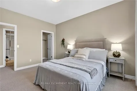 1041 Pine Street Haldimand ON N1A 2N1