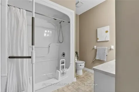 1041 Pine Street Haldimand ON N1A 2N1