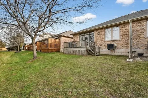 1041 Pine Street Haldimand ON N1A 2N1