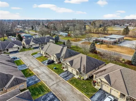 1041 Pine Street Haldimand ON N1A 2N1