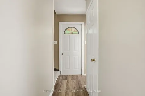 176 Adair Avenue N Hamilton ON L8H 6A9