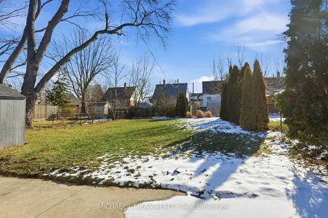 176 Adair Avenue N Hamilton ON L8H 6A9