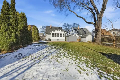 176 Adair Avenue N Hamilton ON L8H 6A9
