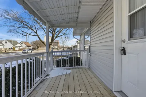 176 Adair Avenue N Hamilton ON L8H 6A9