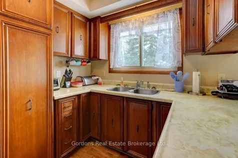 284 Catalina Drive Quinte West ON K8R 1C7