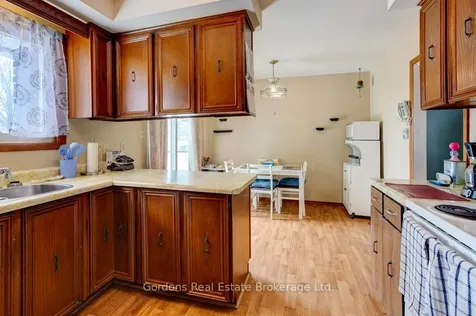 284 Catalina Drive Quinte West ON K8R 1C7