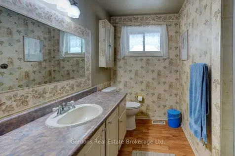 284 Catalina Drive Quinte West ON K8R 1C7