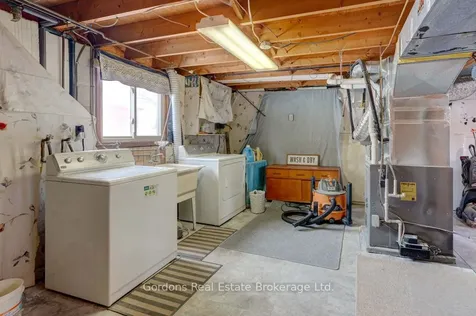 284 Catalina Drive Quinte West ON K8R 1C7