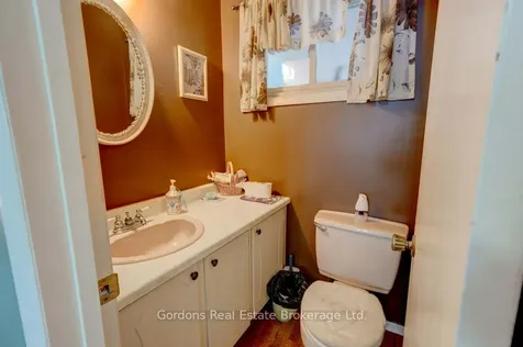 284 Catalina Drive Quinte West ON K8R 1C7
