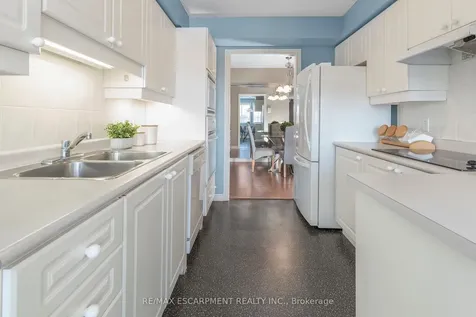 600 Silverbirch Boulevard Hamilton ON L0R 1W0