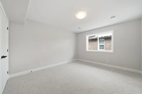 87 Hastings Park Drive Belleville ON K8P 0J1