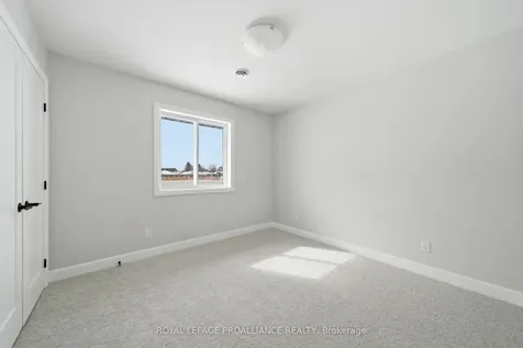87 Hastings Park Drive Belleville ON K8P 0J1