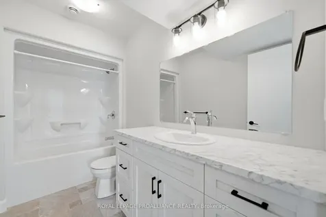 87 Hastings Park Drive Belleville ON K8P 0J1