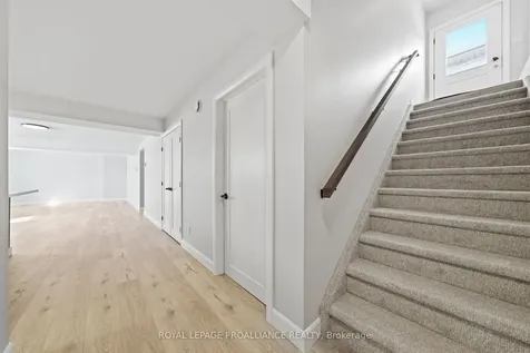 87 Hastings Park Drive Belleville ON K8P 0J1