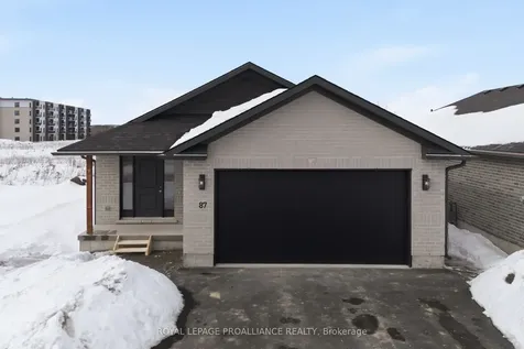 87 Hastings Park Drive Belleville ON K8P 0J1