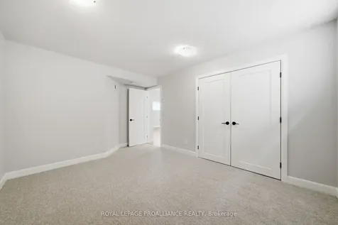 87 Hastings Park Drive Belleville ON K8P 0J1
