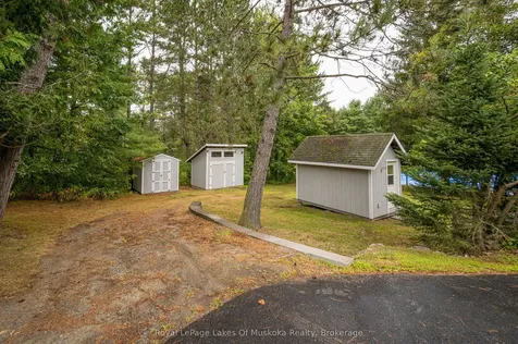 574 Ravenscliffe Road Huntsville ON P1H 1N5