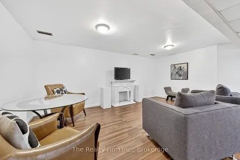 397 Springbank Avenue N Woodstock ON N4T 1P8