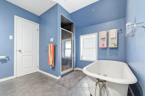 408 Moffat Street Pembroke ON K8A 3X9
