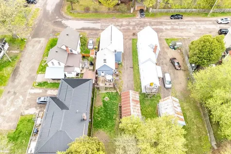 408 Moffat Street Pembroke ON K8A 3X9