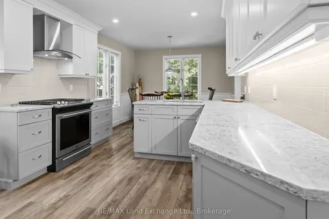 215 Island Street Saugeen Shores ON N0H 2L0