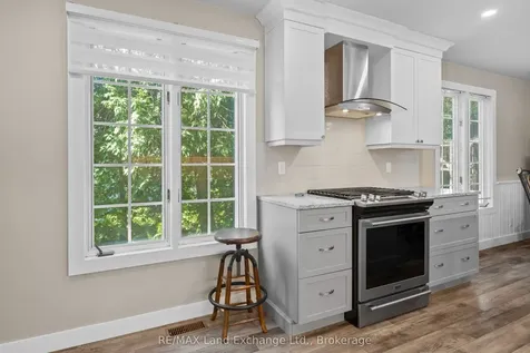 215 Island Street Saugeen Shores ON N0H 2L0