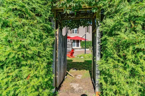 215 Island Street Saugeen Shores ON N0H 2L0