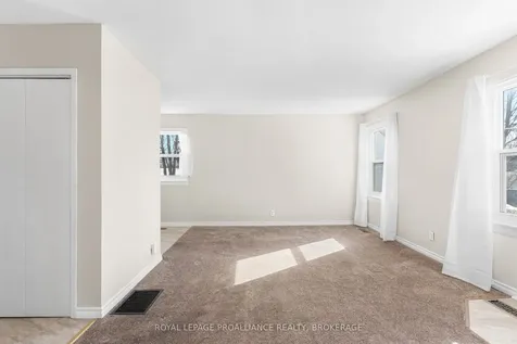7 Dunkirk Avenue Kingston ON K7K 2H3