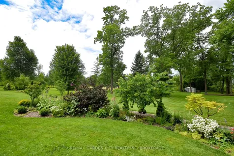 3089 Niagara River Parkway Fort Erie ON L0S 1S0