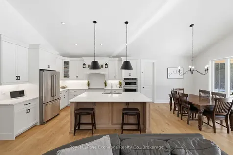 185 Louise Creek Crescent West Grey ON N0G 1S0