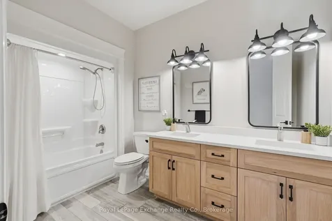 185 Louise Creek Crescent West Grey ON N0G 1S0