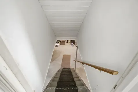 334 Sugarloaf Street Port Colborne ON L3K 2P3