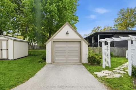 334 Sugarloaf Street Port Colborne ON L3K 2P3