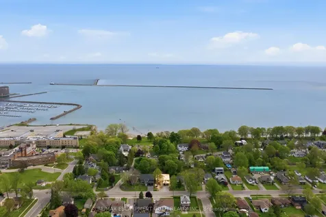 334 Sugarloaf Street Port Colborne ON L3K 2P3