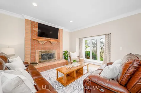234 Angeline Street N Kawartha Lakes ON K9V 5E9