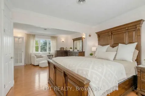 234 Angeline Street N Kawartha Lakes ON K9V 5E9