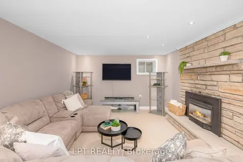 234 Angeline Street N Kawartha Lakes ON K9V 5E9