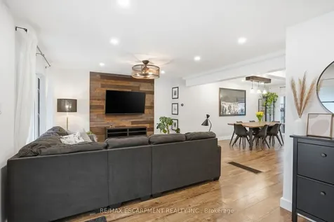 68 Delena Avenue N Hamilton ON L8H 6B7