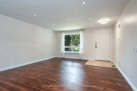 8 Pamela Place Guelph ON N1H 8C9