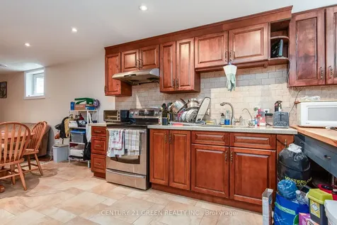 8 Pamela Place Guelph ON N1H 8C9