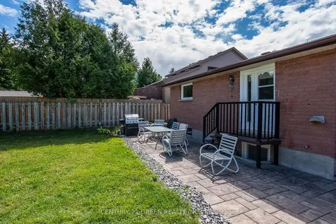 8 Pamela Place Guelph ON N1H 8C9