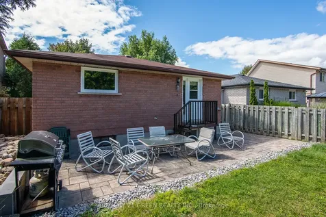 8 Pamela Place Guelph ON N1H 8C9