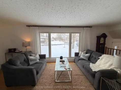 102 Greenfield Park Belleville ON K0K 1V0