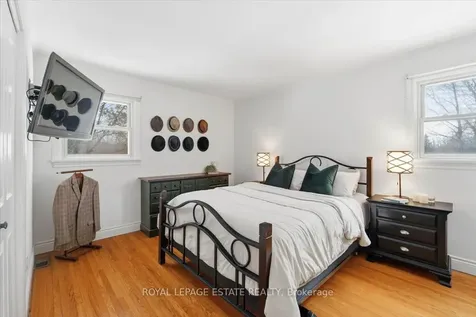 102 Greenfield Park Belleville ON K0K 1V0