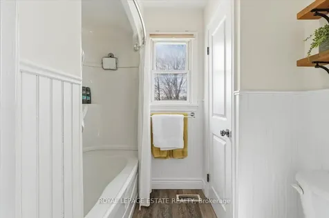 102 Greenfield Park Belleville ON K0K 1V0