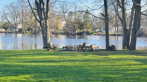 102 Greenfield Park Belleville ON K0K 1V0