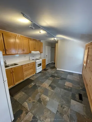 28 Queen Street Asphodel-norwood ON K0L 2V0