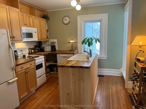 28 Queen Street Asphodel-norwood ON K0L 2V0