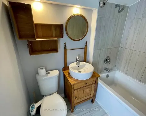28 Queen Street Asphodel-norwood ON K0L 2V0